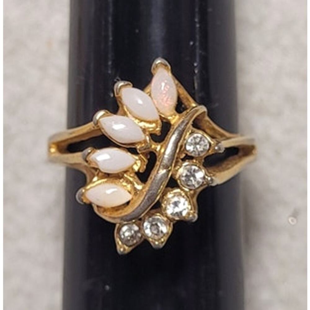 Vintage Gold Tone Marquise Faux Opal Rhinestone Swirl Bypass High Profile Size 7